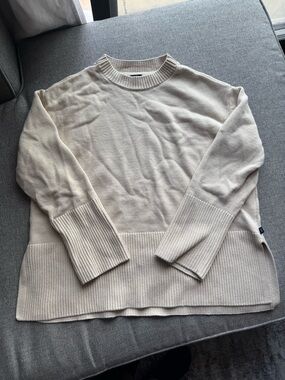 GAP Cream Knit Crewneck Sweater